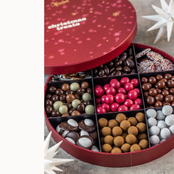 CHRISTMAS TREAT RED