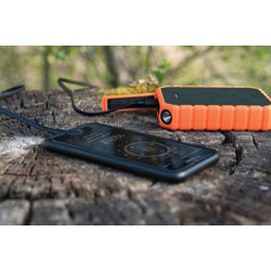 Xtorm XR201 Xtreme 10.000 mAh 20W QC3.0 vandtt robust powerbank med lommelygte