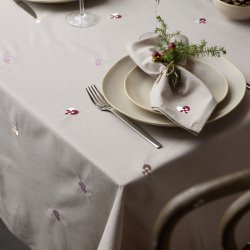 S�dahl dug Christmas Hearts 140x320 &amp; 12 servietter