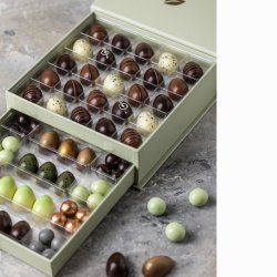 �ske med skuffe - 25 fyldte chokolader