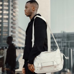 KENTO URBAN RCS genanvendt nylon 15,6" skuldertaske