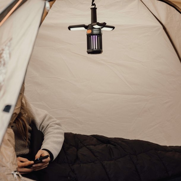 Nordic Drift Titan B�rbar myggebek�mpende campinglampe